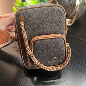 Michael Kors Elliot Bag